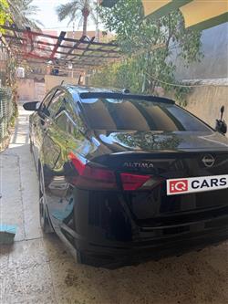 نيسان ألتيما